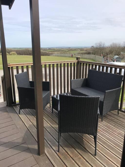 Marios Lodge Padstow Exteriör bild