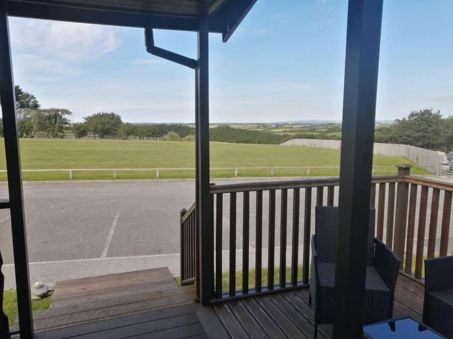Marios Lodge Padstow Exteriör bild